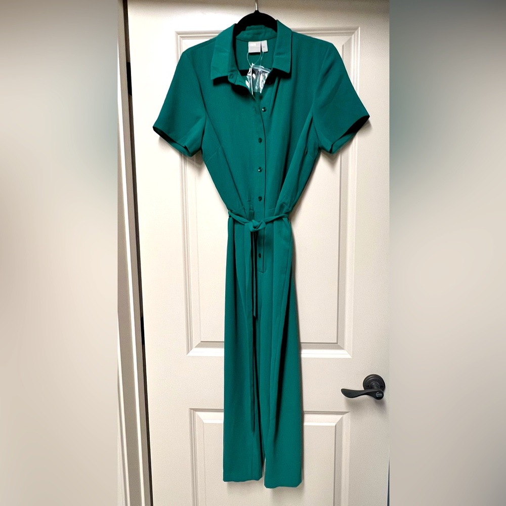 Brand new Women jumpsuit, Size 10